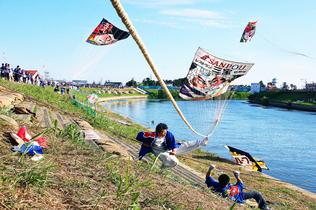 大凧で有名な新潟市。コロナの影響によりイベントを中止し、凧と農産物の関連スポットを巡るデジタルスタンプラリーを企画